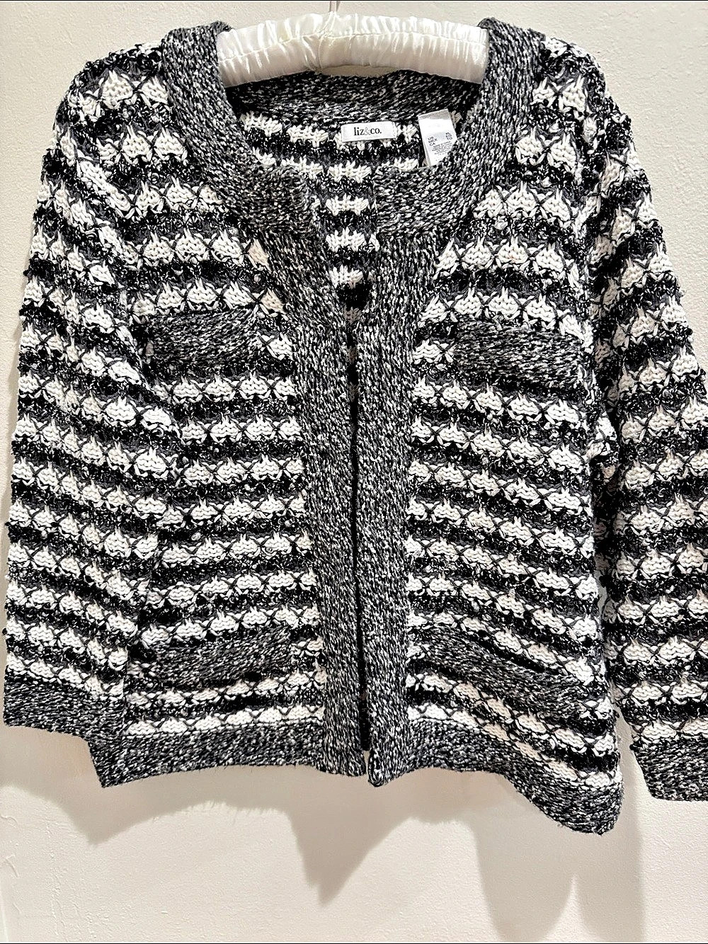 Liz & Co. Textured Striped chunky Cardigan in Black & White